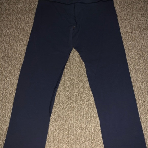 COPY - light purple/gray lululemon cropped leggin… - Picture 2 of 5